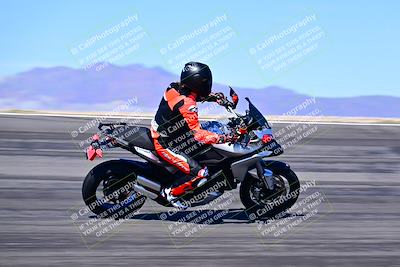 media/Mar-25-2024-Moto Forza (Mon) [[8d4319bd68]]/4-Novice Group/Session 3 (Bowl)/
